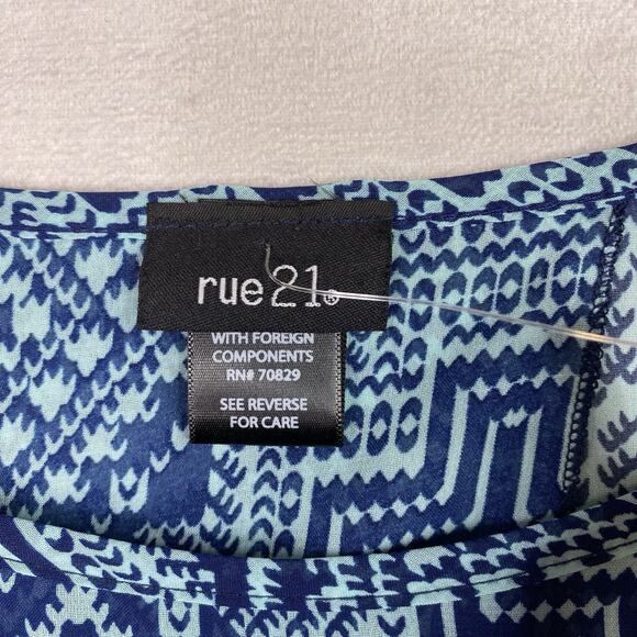 Rue 21 Top Womens M Blue Sheer Split Back Geometric Print Long Bell Sleeve NWT - Picture 3 of 10